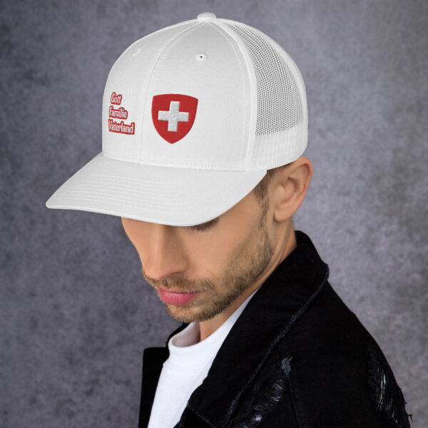 Gott Familie Vaterland Schweiz Trucker Hat - Image 3