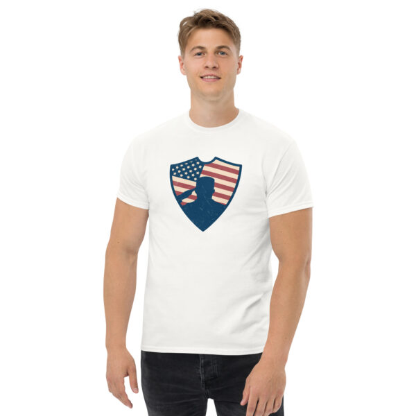 Saluting Soldier Flag T-Shirt - Image 2