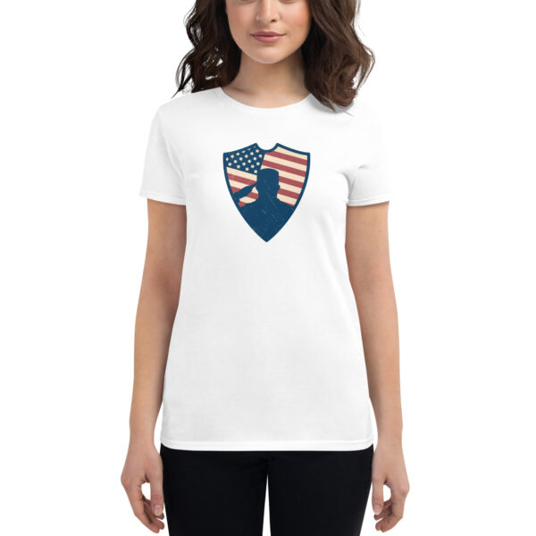 Saluting Soldier Flag T-Shirt - Image 3