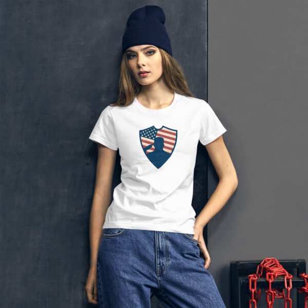 Saluting Soldier Flag T-Shirt - Image 4